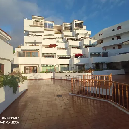 Centric In Playa Fanabe By Altamarhomes Адехе
