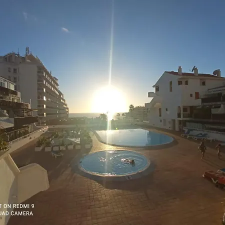 Centric In Playa Fanabe By Altamarhomes Адехе